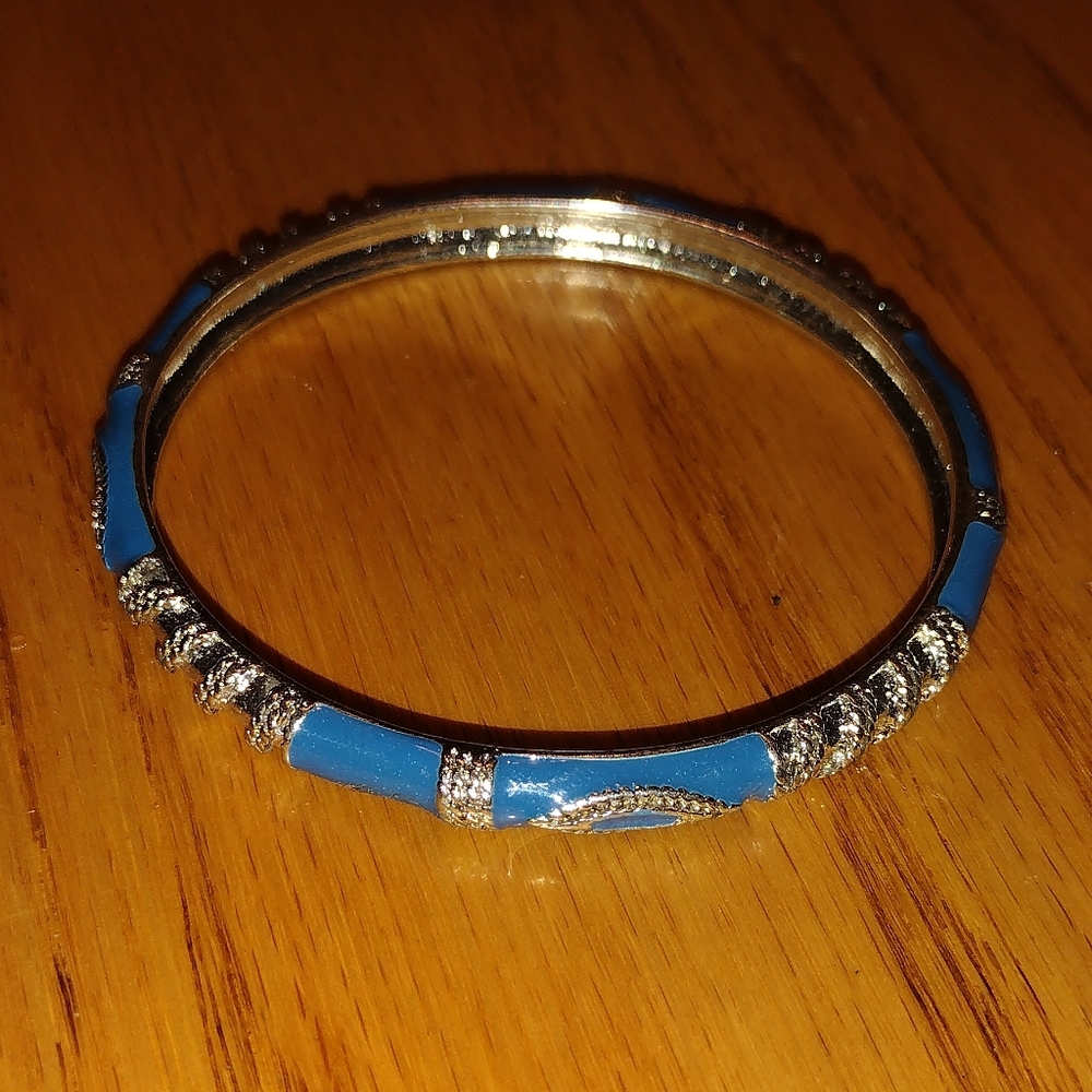 Gold and enamel vintage bangle bracelet
